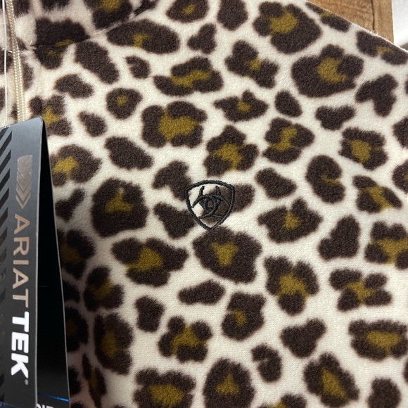 Ariat ladies cheetah print 1/4 zip fleece ariattek nwt - Picture 2 of 6